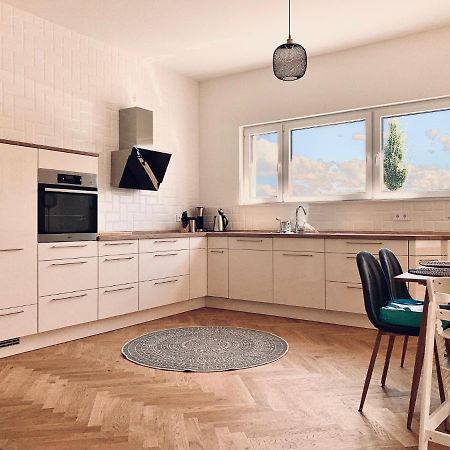 Modernes Apartment Am See Mit Terrasse 大雷申 外观 照片