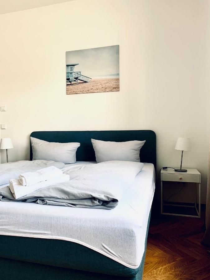 Modernes Apartment Am See Mit Terrasse 大雷申 外观 照片