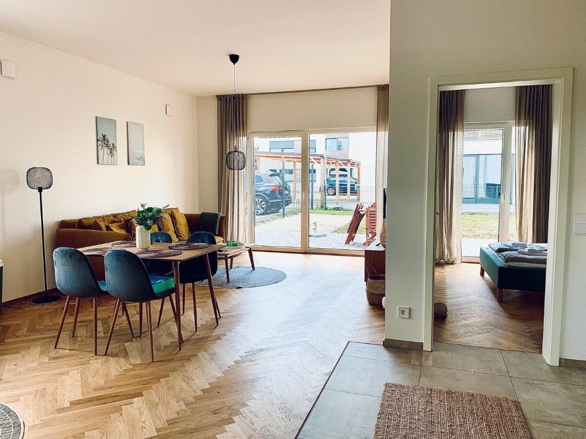 Modernes Apartment Am See Mit Terrasse 大雷申 外观 照片